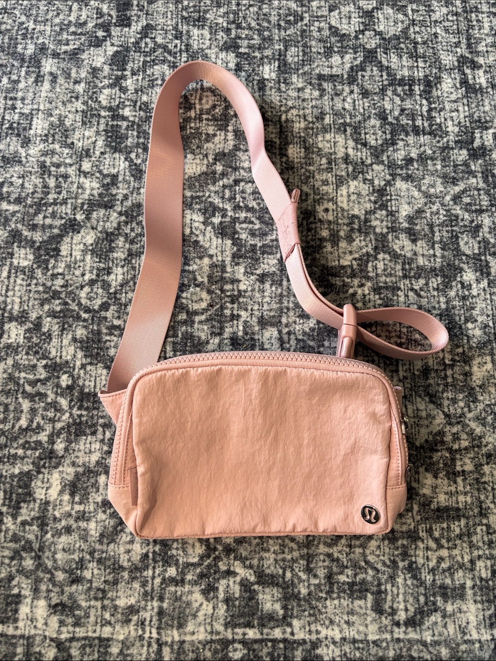 New w/o tags Lululemon Large Everywhere Belt Bag 2L - flush pink